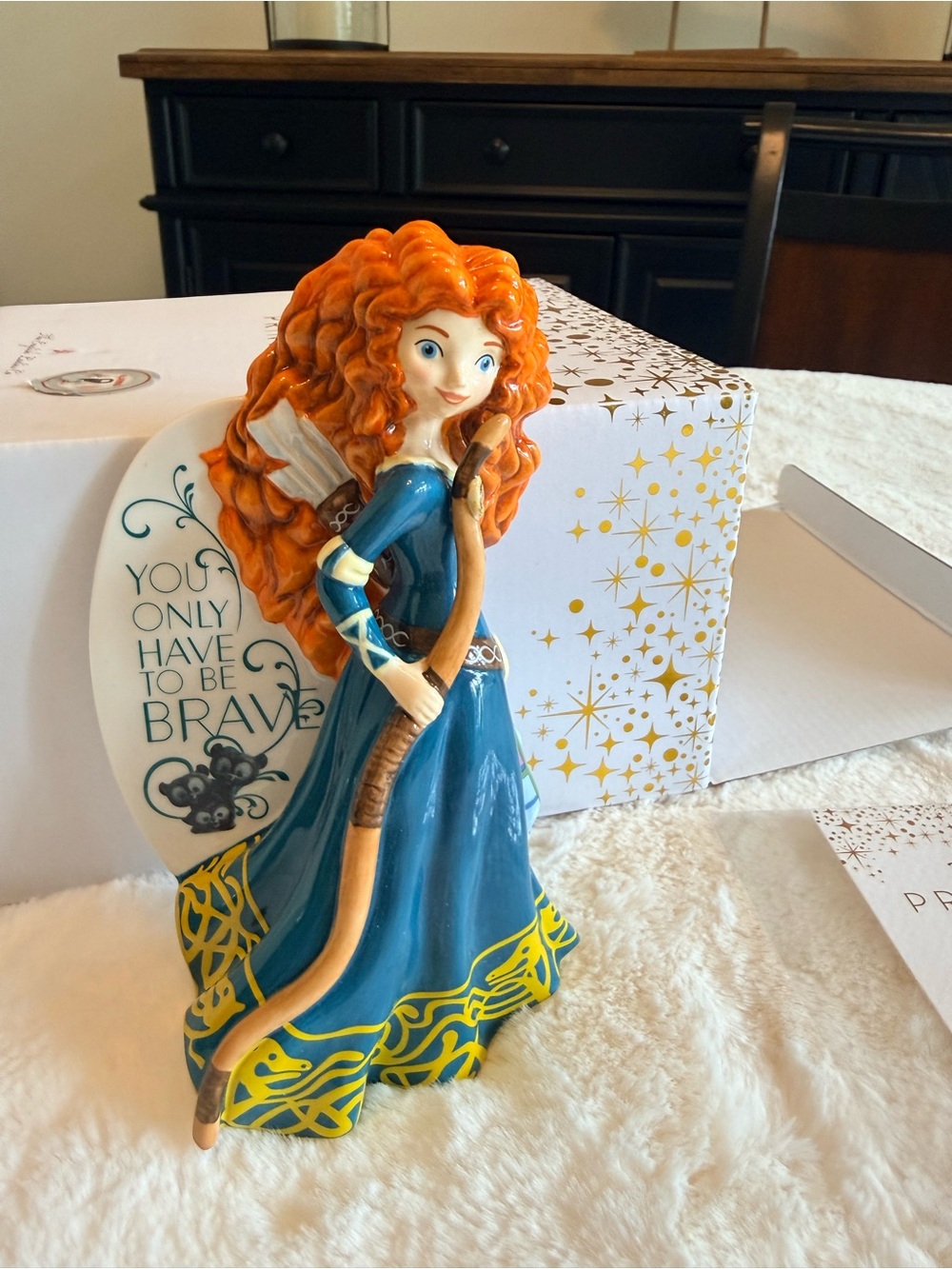 The English Ladies Co Disney Princess MERIDA Figurine(Flat Back) 6”x4”x2”.